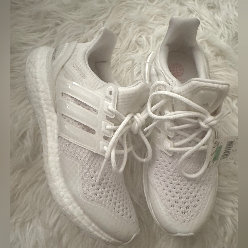 Nike Ultraboost Women's 1.0 Size 5.5